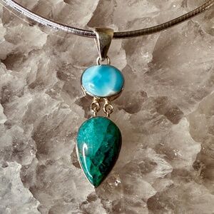 Vibrant Quantum Quattro & Larimar 925 Pendant